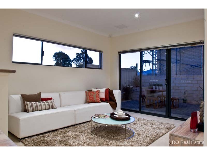 9 Verdello Way, Pearsall WA 6065