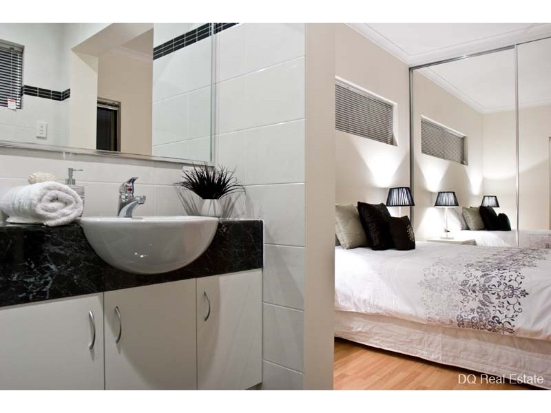 9 Verdello Way, Pearsall WA 6065