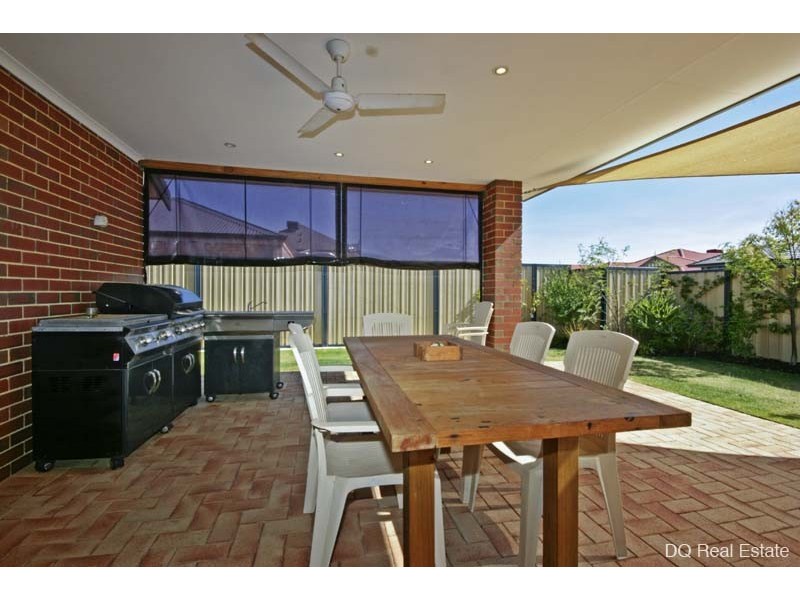 10 Meneguz Drive, Tapping WA 6065