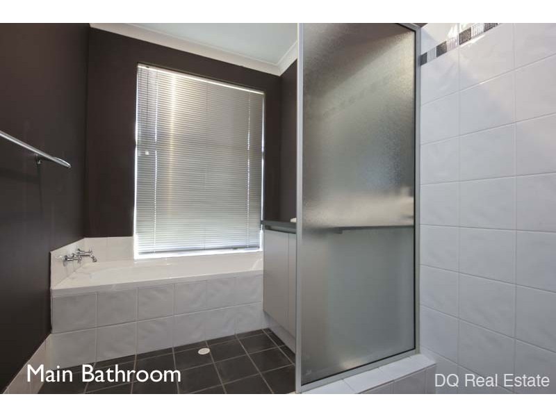 43 Castroreale Blvd, Sinagra WA 6065