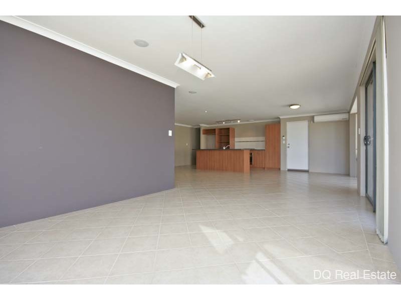 43 Castroreale Blvd, Sinagra WA 6065