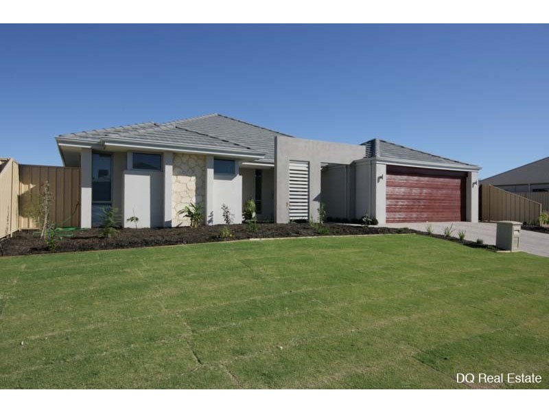 19 Cozens Road, Tapping WA 6065