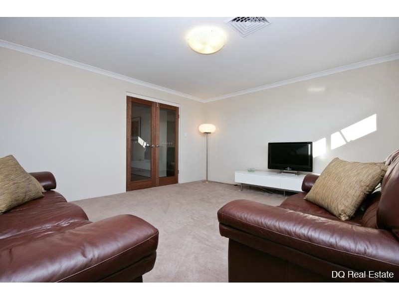 19 Cozens Road, Tapping WA 6065