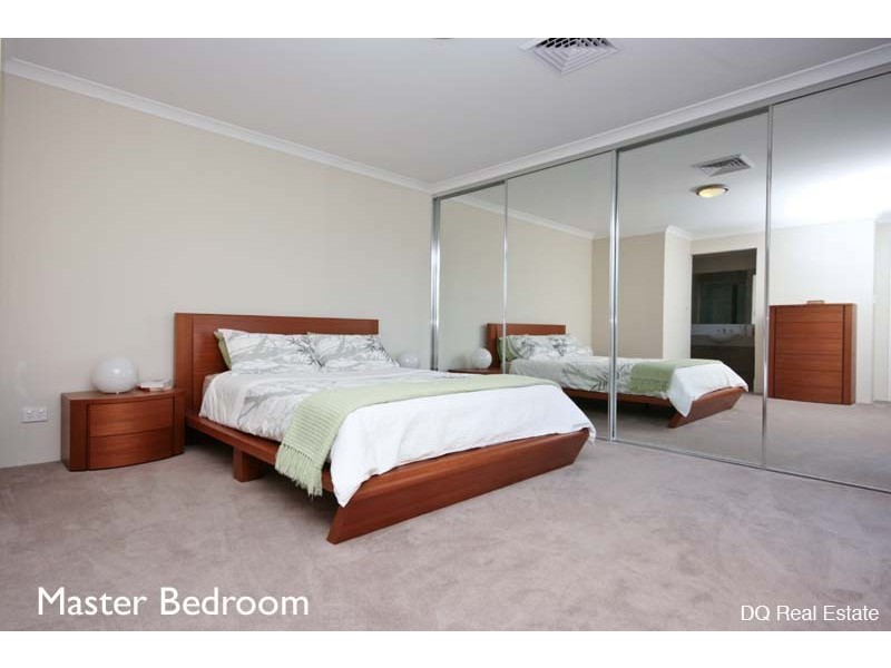 19 Cozens Road, Tapping WA 6065