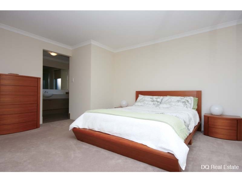 19 Cozens Road, Tapping WA 6065