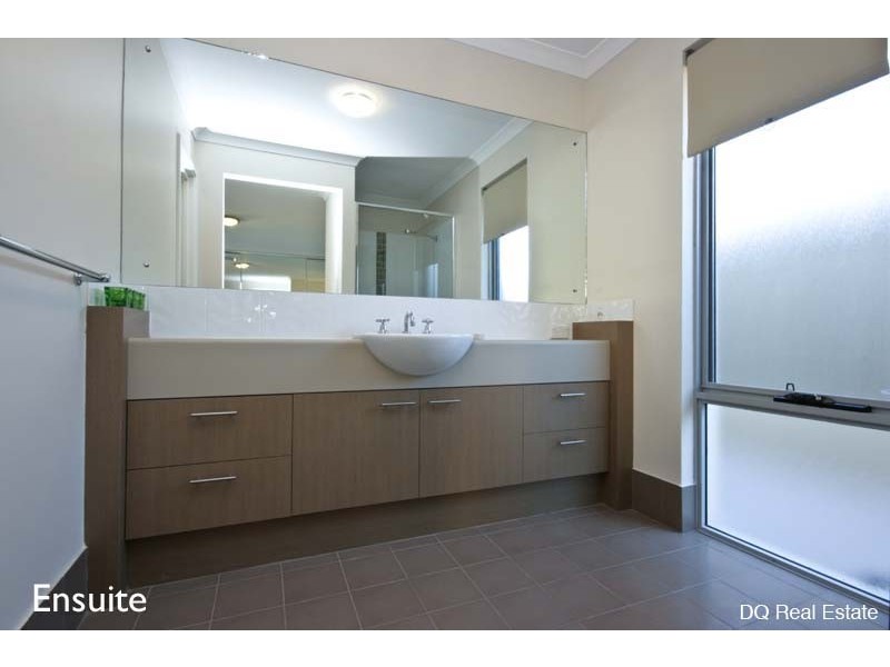 19 Cozens Road, Tapping WA 6065