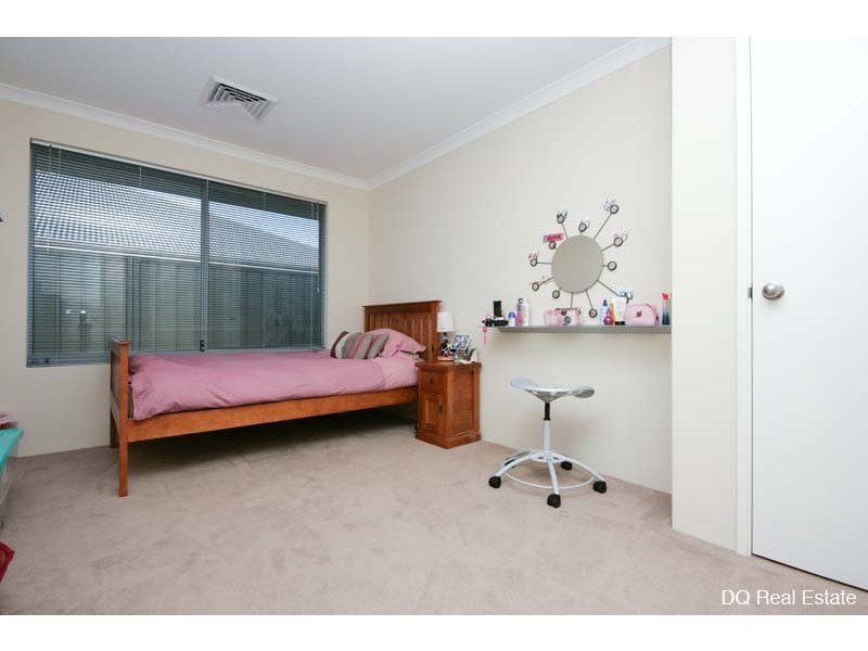 19 Cozens Road, Tapping WA 6065