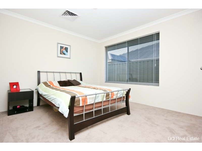 19 Cozens Road, Tapping WA 6065