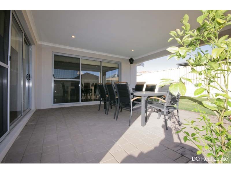 19 Cozens Road, Tapping WA 6065