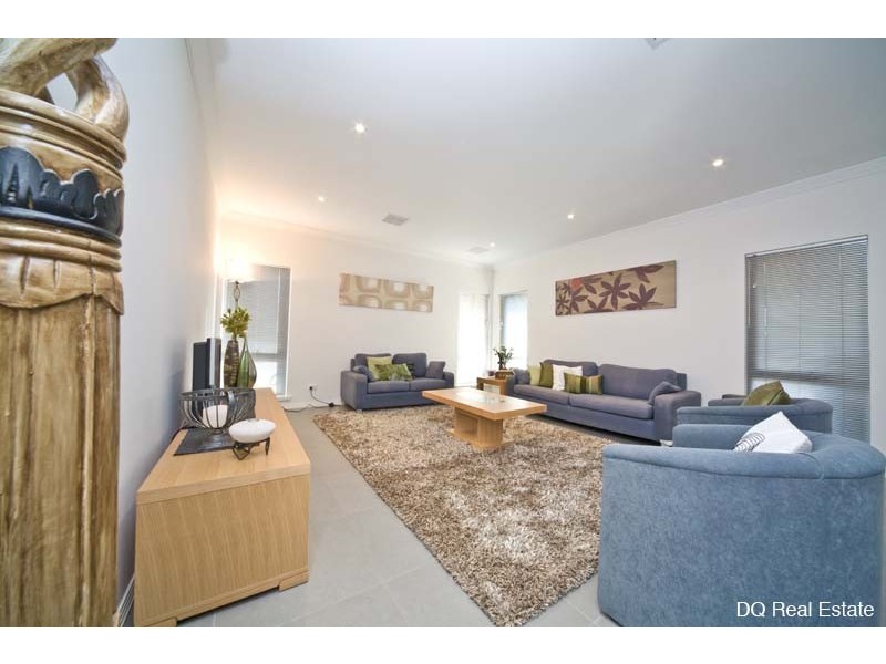 22 Castlebar Way, Darch WA 6065