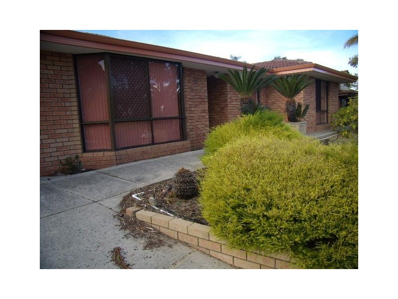 32 Ridgehaven Ramble, Ballajura WA 6066
