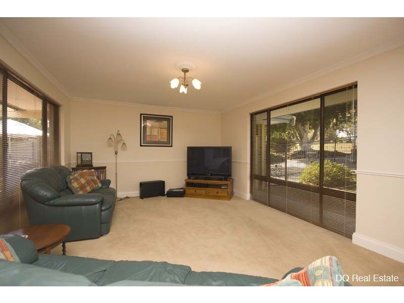 82 Lakeview Drive, Edgewater WA 6027