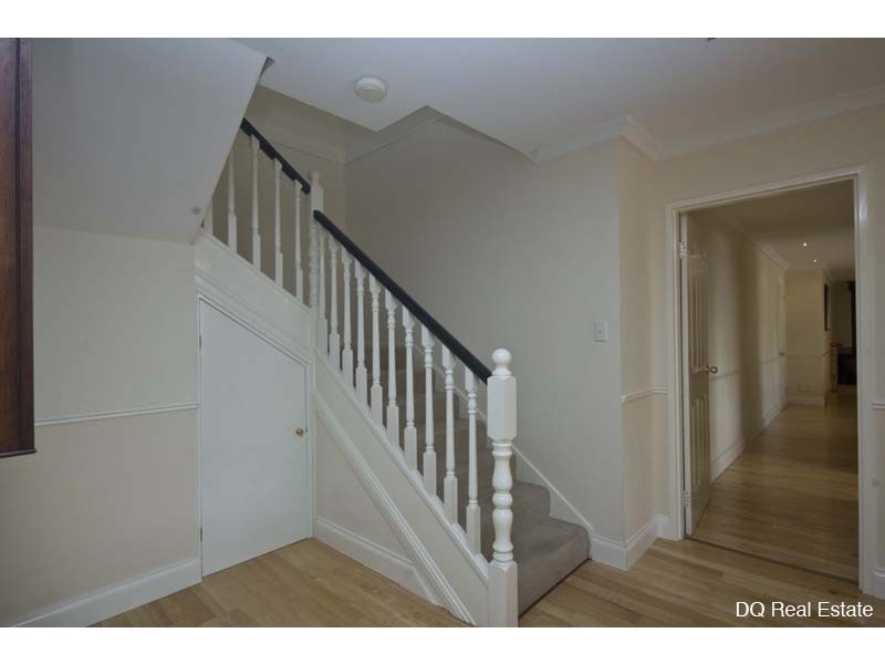 82 Lakeview Drive, Edgewater WA 6027