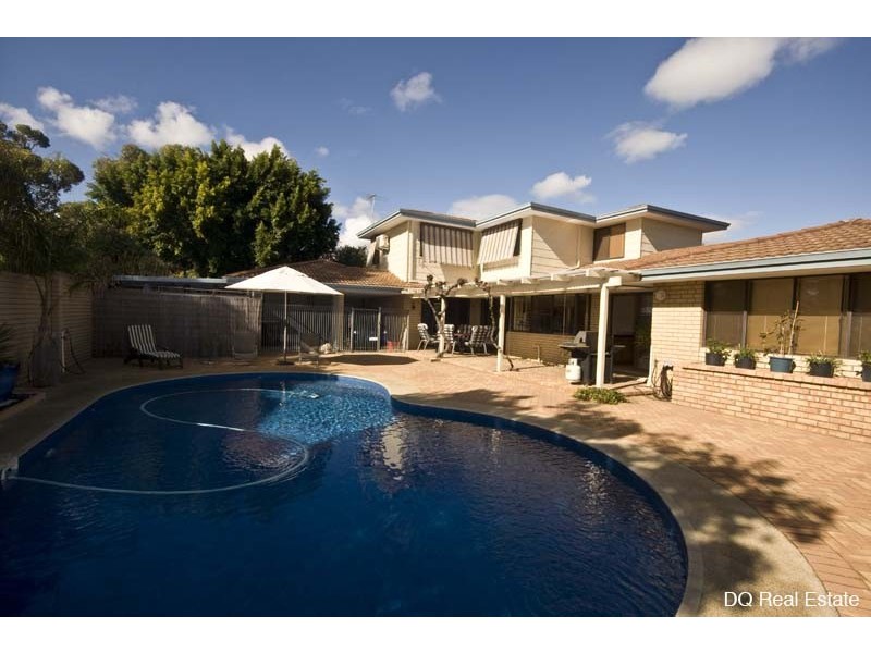 82 Lakeview Drive, Edgewater WA 6027