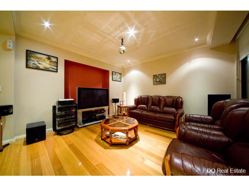 30 Cheviot Street, Dianella WA 6059