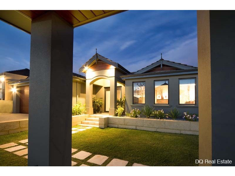 10 Cavan Way, Darch WA 6065