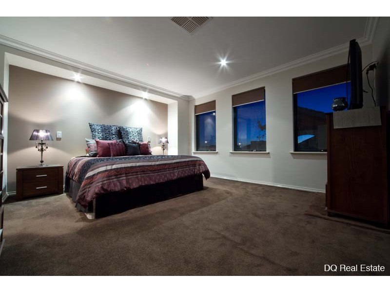 10 Cavan Way, Darch WA 6065