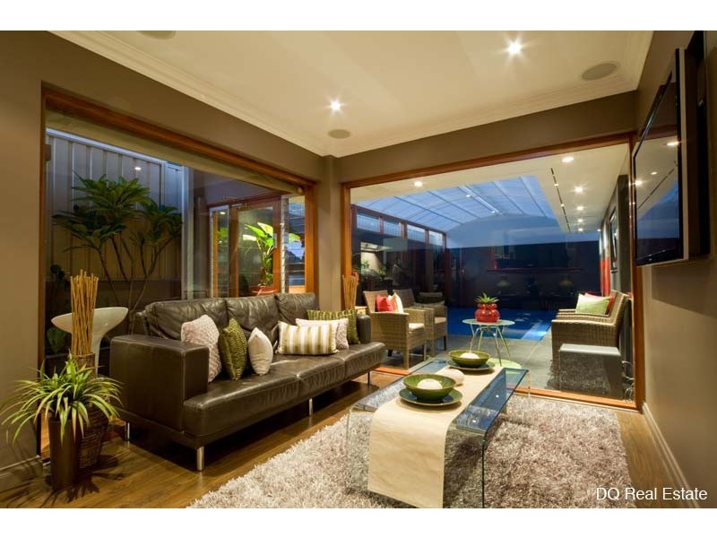 10 Cavan Way, Darch WA 6065