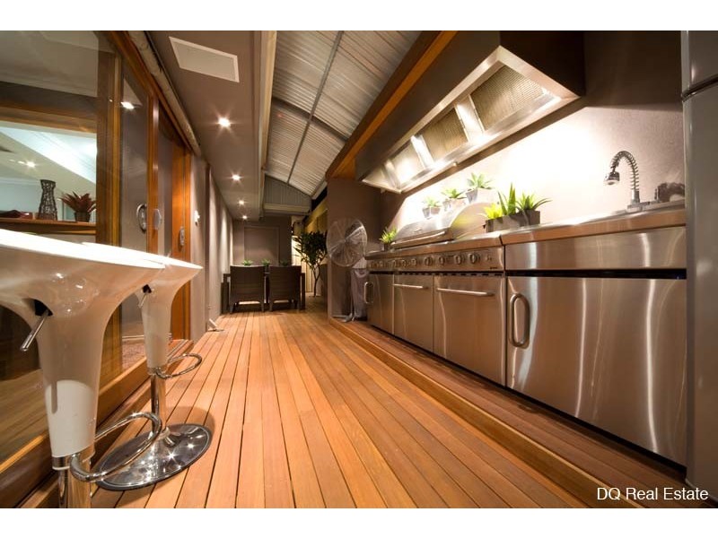 10 Cavan Way, Darch WA 6065