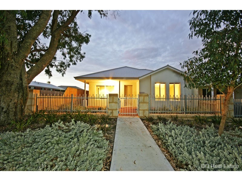 6 Oyster Lane, Yanchep WA 6035