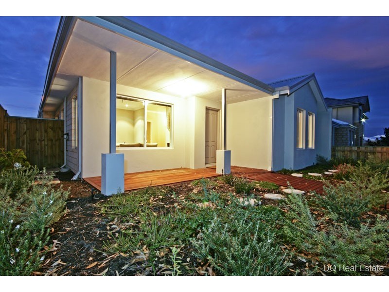 6 Oyster Lane, Yanchep WA 6035