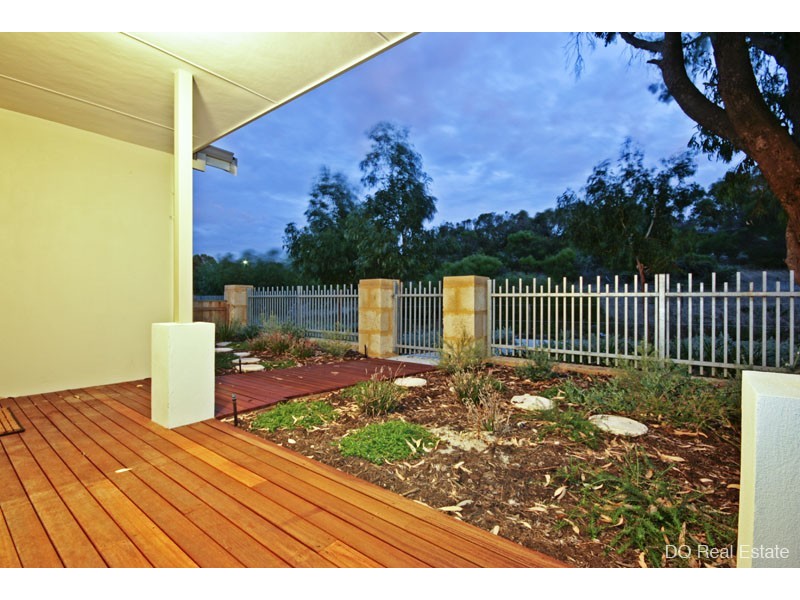 6 Oyster Lane, Yanchep WA 6035