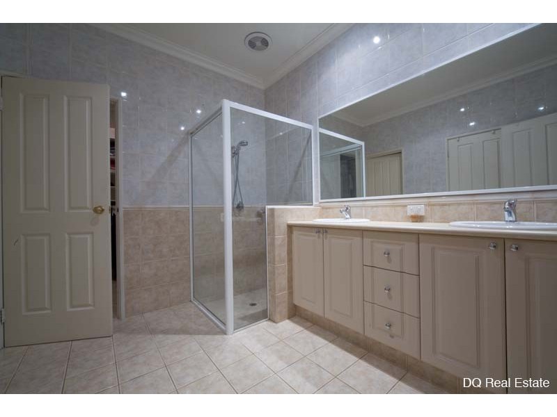 45 Parkwood Avenue, Woodvale WA 6026