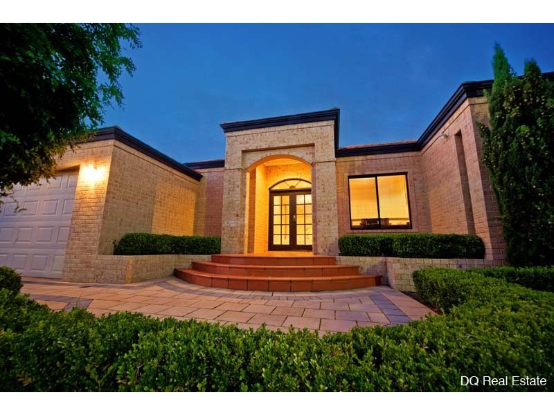 45 Parkwood Avenue, Woodvale WA 6026