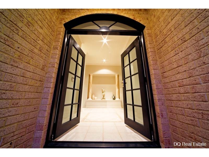 45 Parkwood Avenue, Woodvale WA 6026