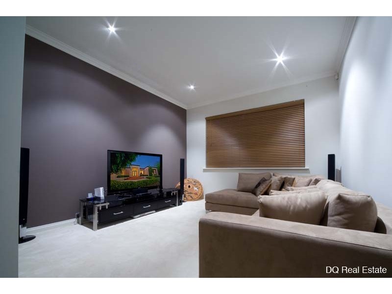 45 Parkwood Avenue, Woodvale WA 6026