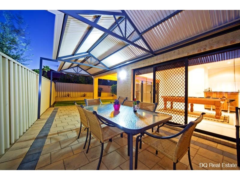 45 Parkwood Avenue, Woodvale WA 6026