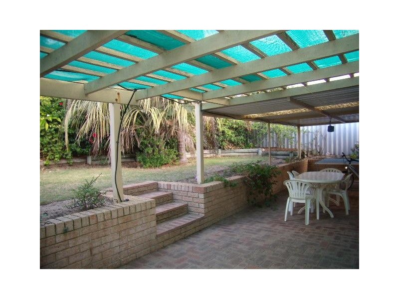 9B Dean Grove, Woodvale WA 6026