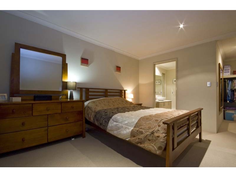 9 Tandara Fairway, Tapping WA 6065