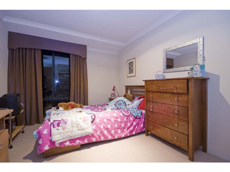 9 Tandara Fairway, Tapping WA 6065