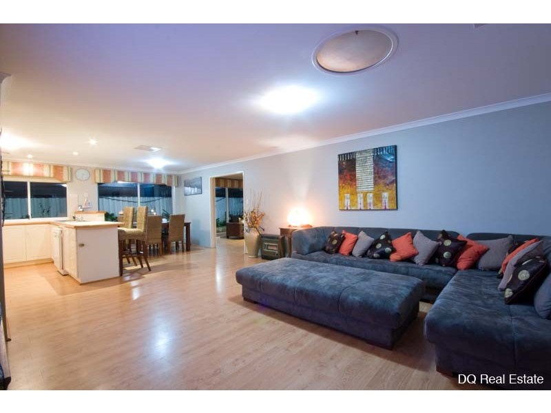 59 Palmerston Crescent, Tapping WA 6065