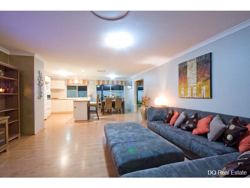59 Palmerston Crescent, Tapping WA 6065