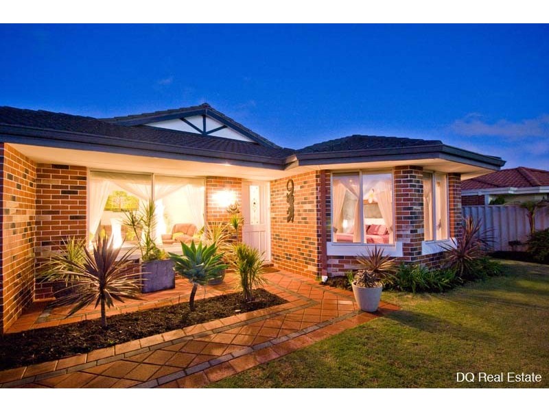 59 Palmerston Crescent, Tapping WA 6065