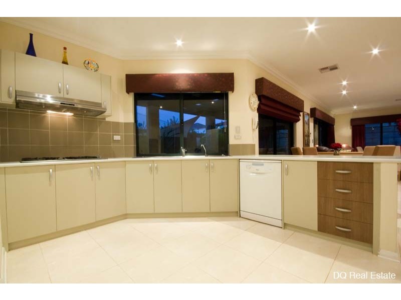 6 Goldina Approach, Darch WA 6065