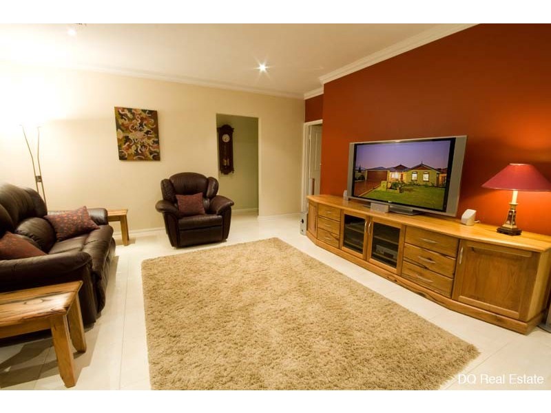 6 Goldina Approach, Darch WA 6065