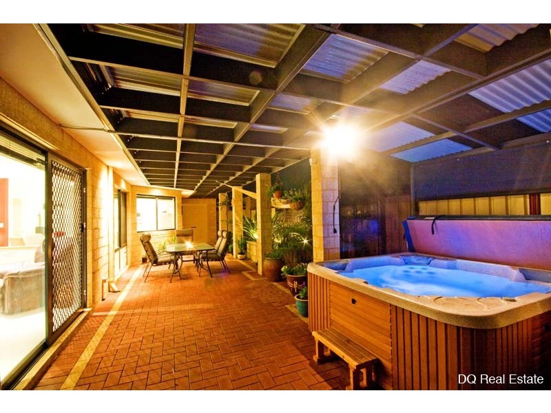 6 Goldina Approach, Darch WA 6065