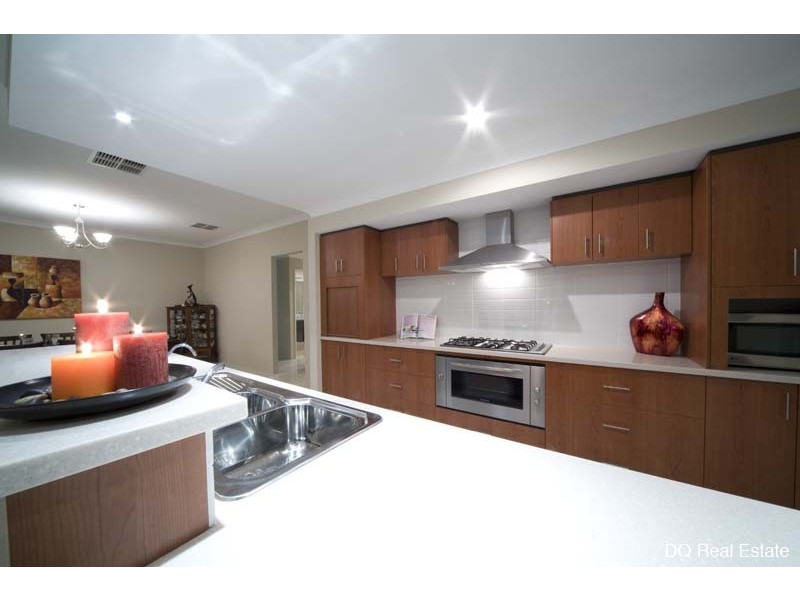 17 Bonvin Gardens, Tapping WA 6065