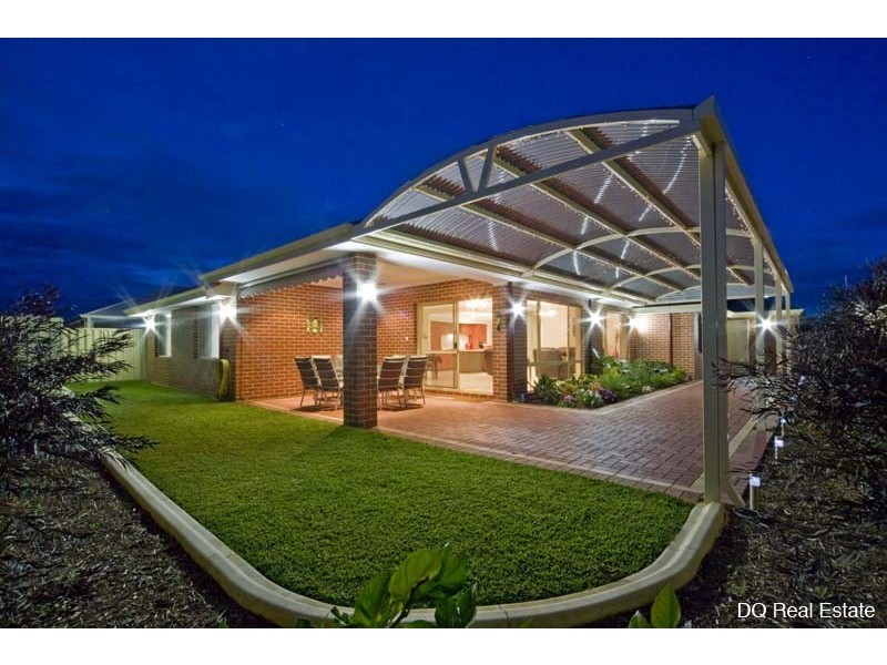 17 Bonvin Gardens, Tapping WA 6065