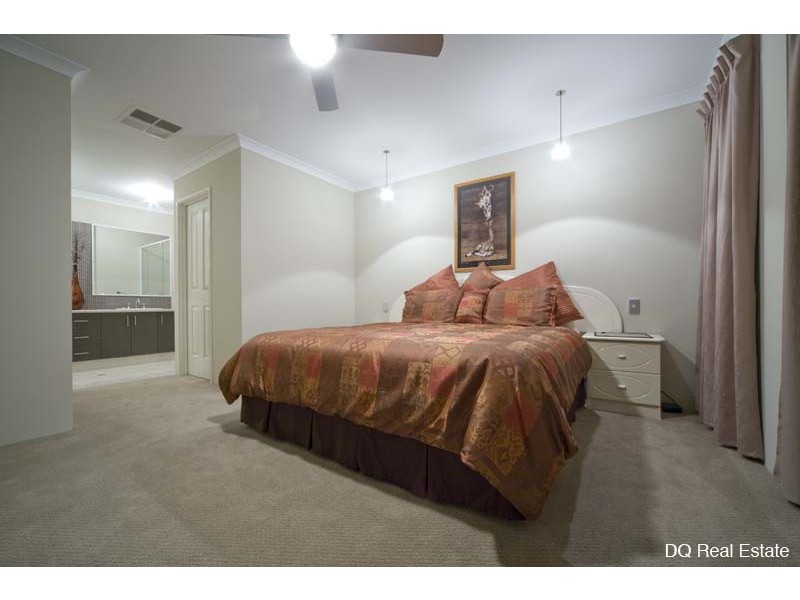 17 Bonvin Gardens, Tapping WA 6065