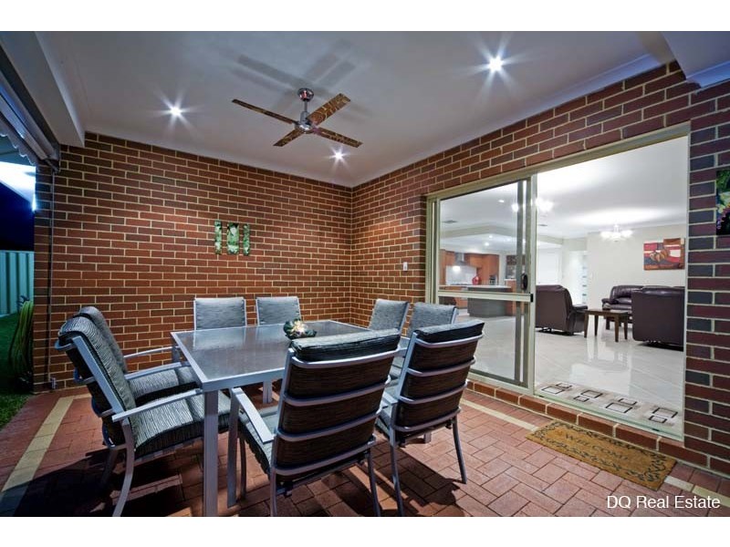 17 Bonvin Gardens, Tapping WA 6065
