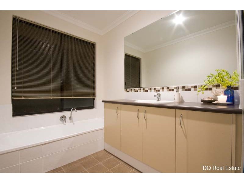 3 Ficarra Way, Sinagra WA 6065