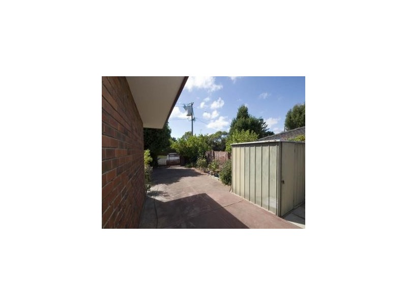 2/20 Dempster Road, Karrinyup WA 6018