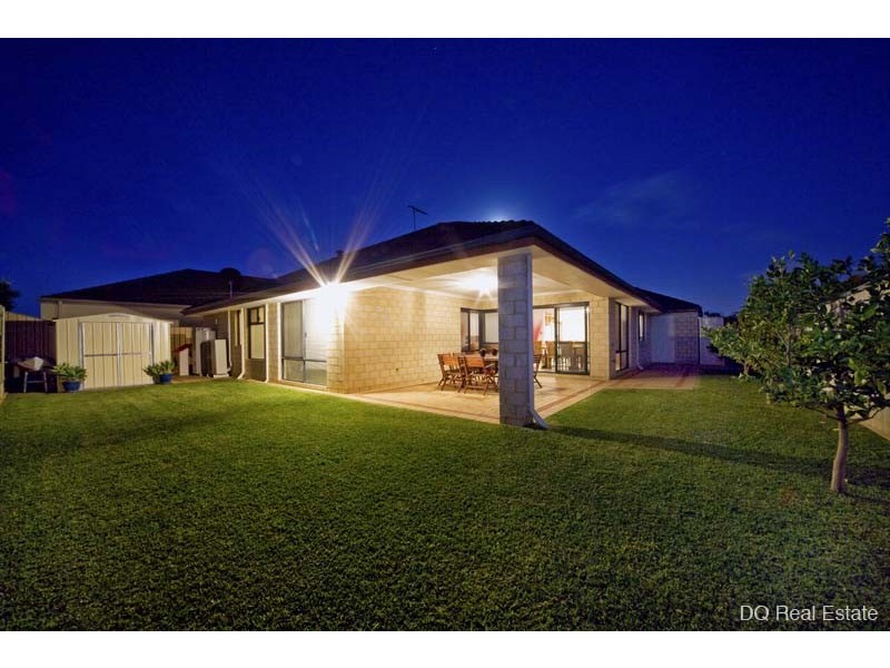 20 Heathfield Drive, Landsdale WA 6065