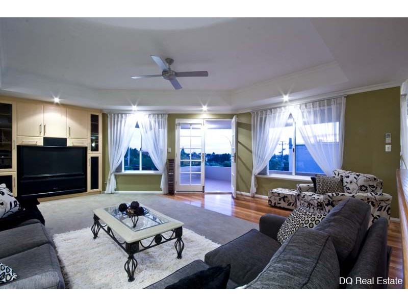 25 Windward Loop, Ocean Reef WA 6027