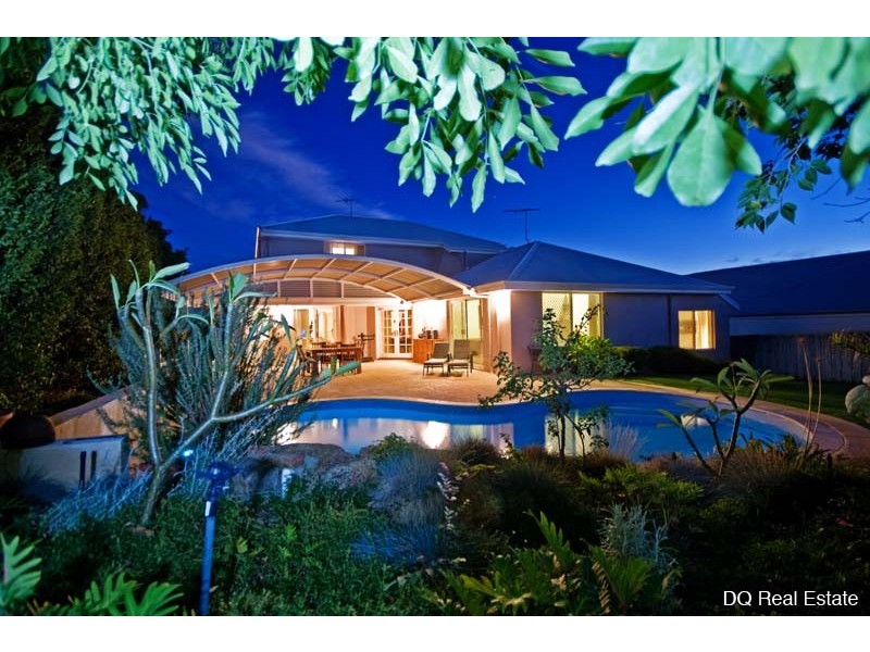 25 Windward Loop, Ocean Reef WA 6027