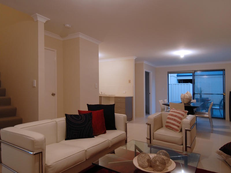 2/662 Wanneroo Road, Balga WA 6061